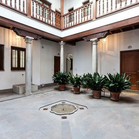 Apartamento De Lujo En Antiguo Convento Granada Exteriör bild