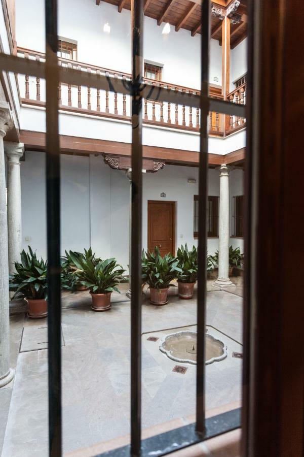 Apartamento De Lujo En Antiguo Convento Granada Exteriör bild